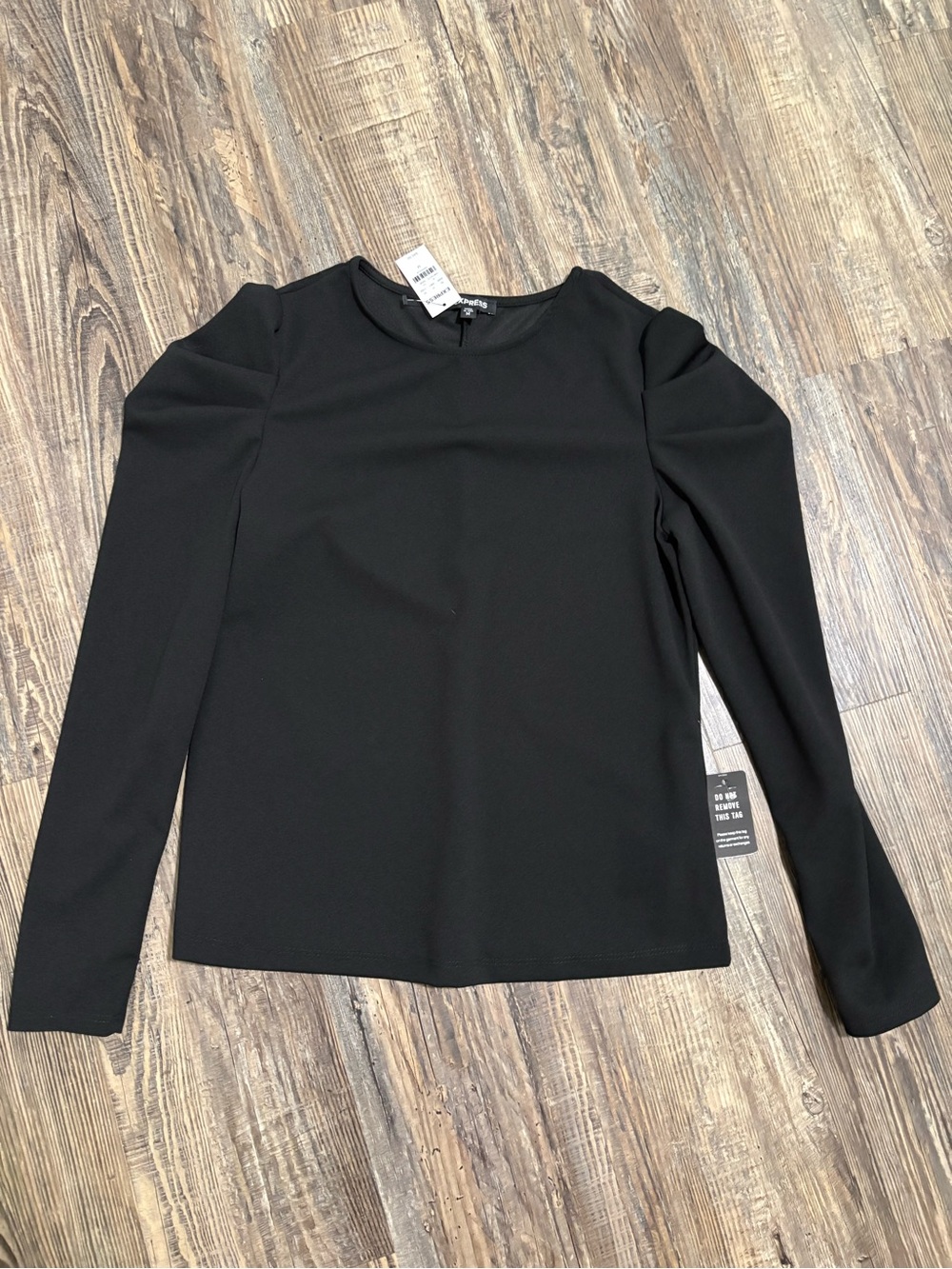Express Women’s Puff Sleeve Top $30.00 Size Medium New With Tags Never Worn